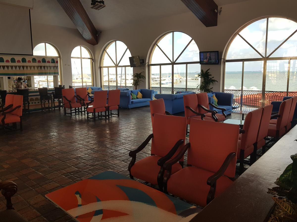 Suite frente al Mar Cancún Esterno foto