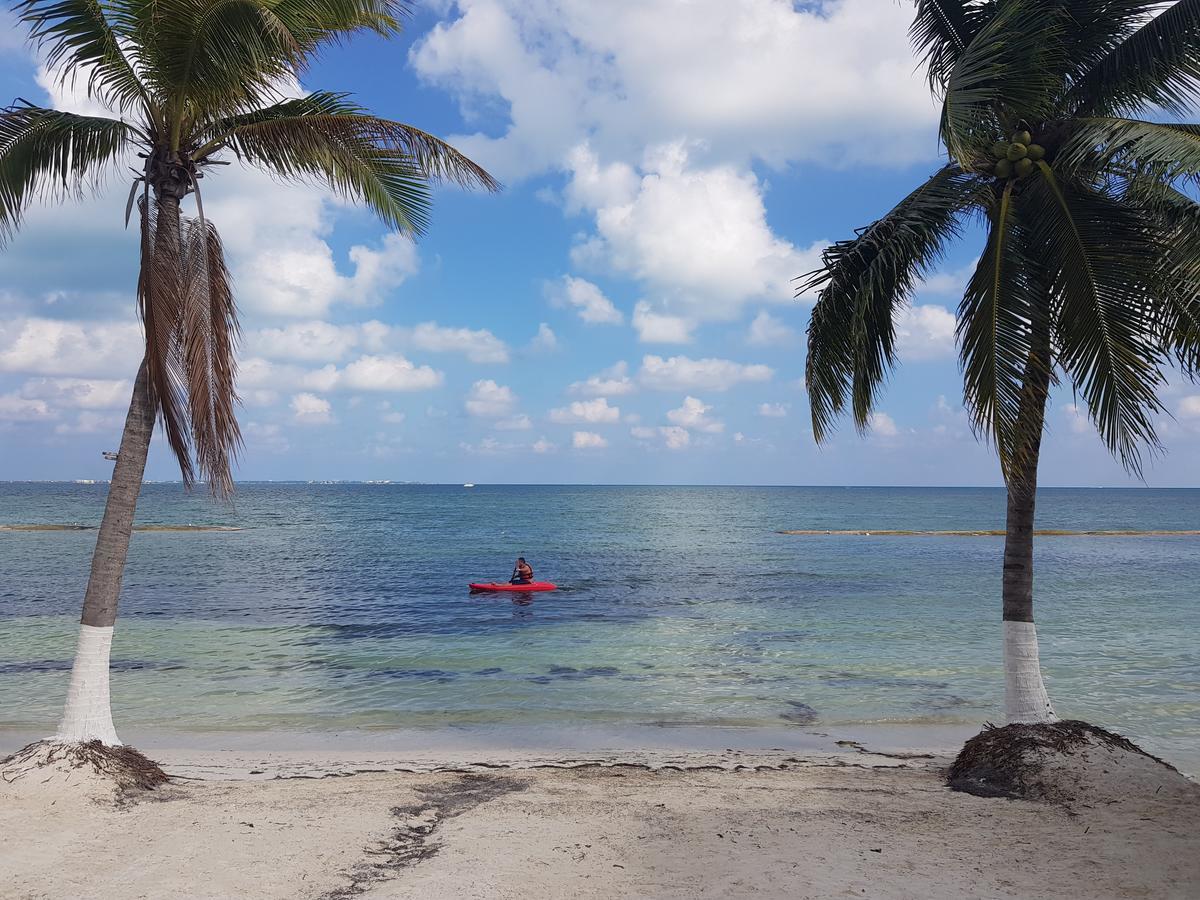 Suite frente al Mar Cancún Esterno foto