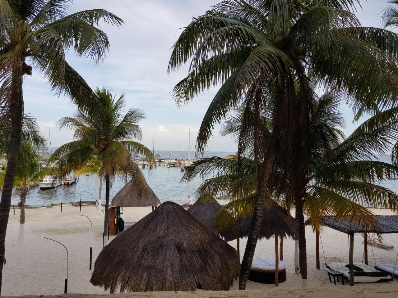 Suite frente al Mar Cancún Esterno foto