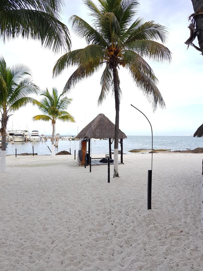 Suite frente al Mar Cancún Esterno foto